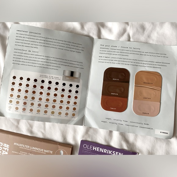 Free with Purchase Makeup, Skincare, and Perfume samples - Picture 2 of 8